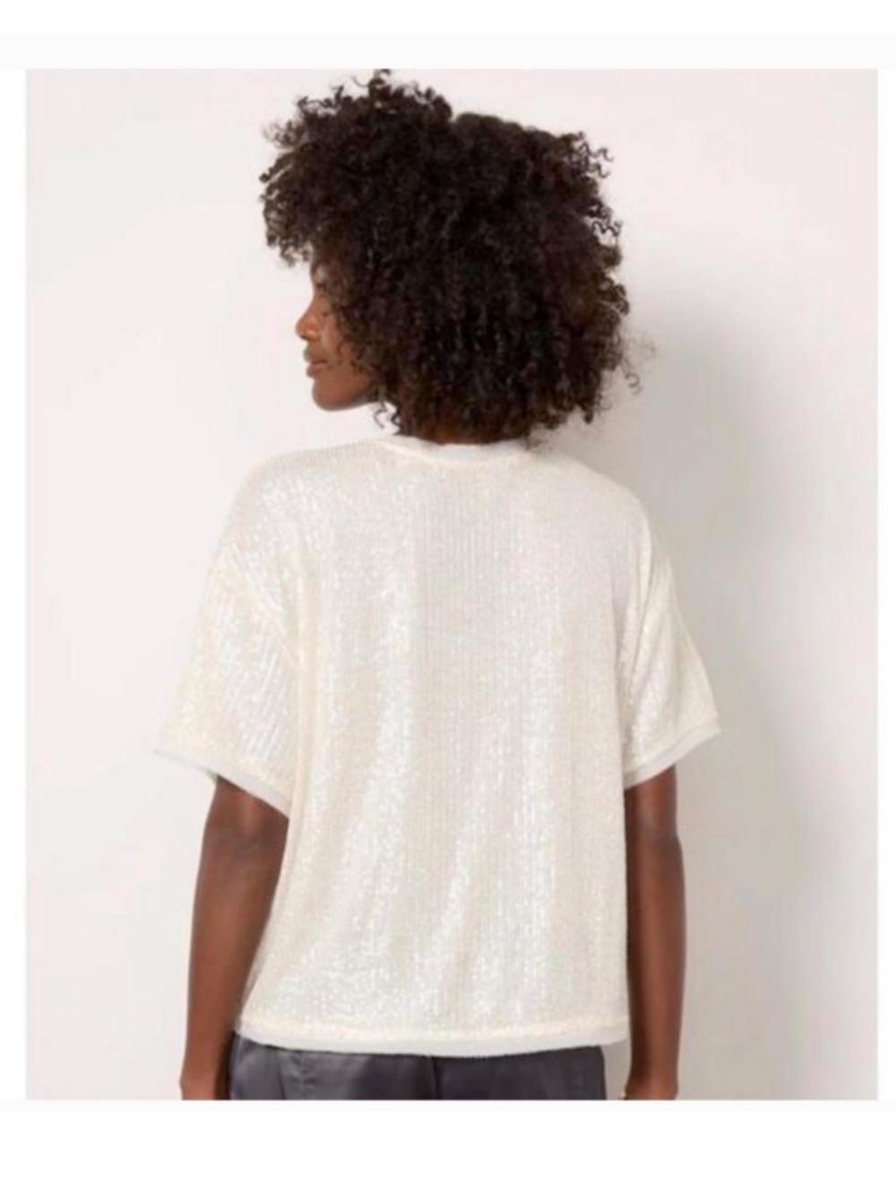 Evereve Cora Sequin Tee in Ivory Cream Size Large - Picture 3 of 9